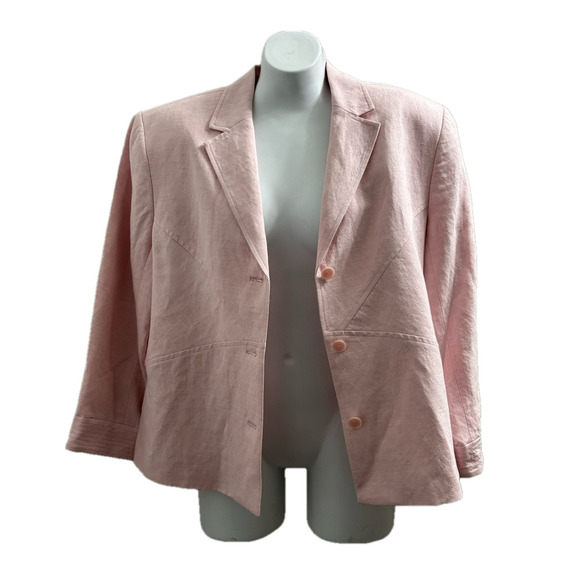 Jones Wear Pastel Pink Blazer with Notched Lapel and Tailored Fit - Picture 4 of 5